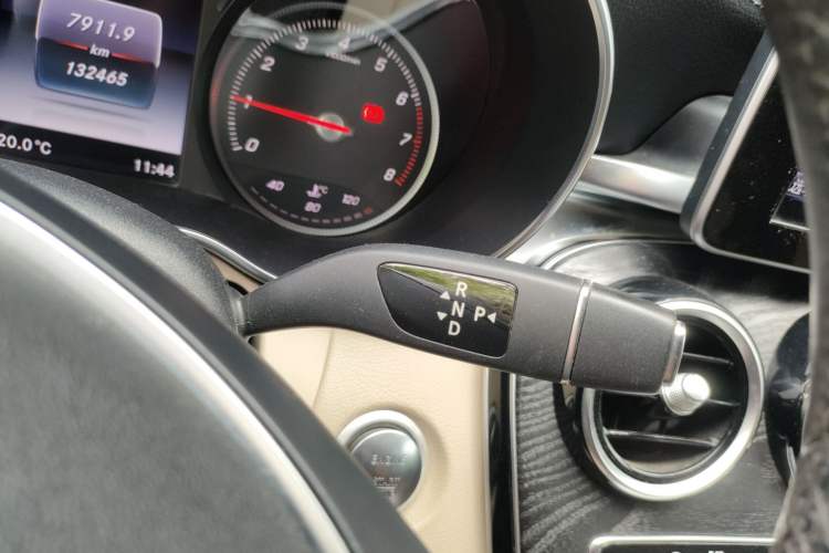 Used Mercedes-Benz C-Class 2016 C 180 L Sport Edition Gear Lever