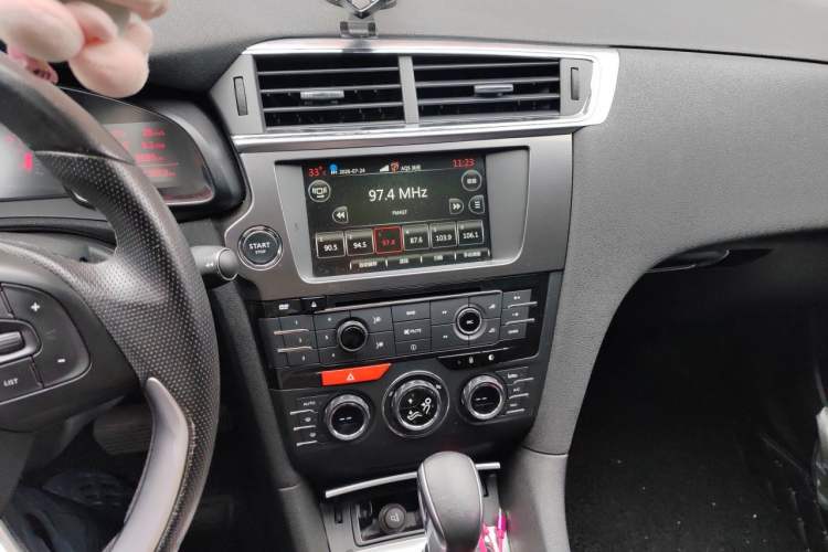 Used DS 6 2016 1.6T Luxury Edition THP160
