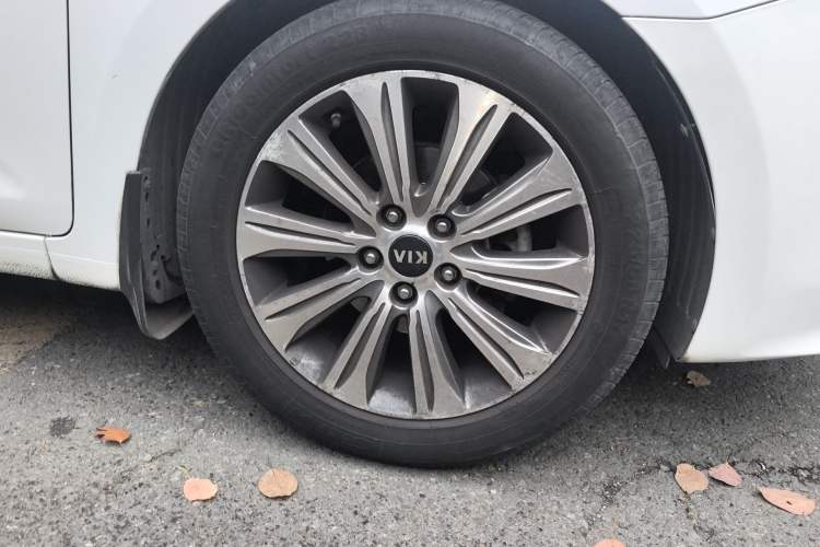 Used Kia K4 2014 1.8L Automatic DLX
