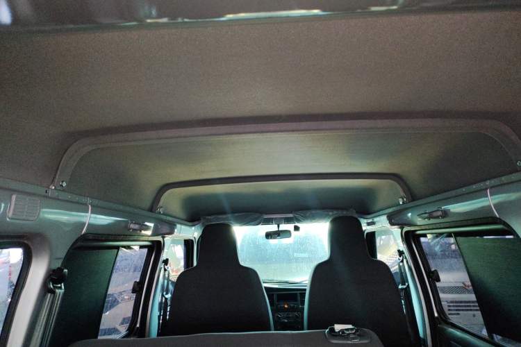 Used Wuling Zhiguang 2023 1.5L Practical Version 5/7 Seats Headliner