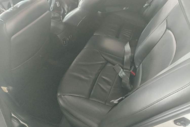 Used Hyundai Sonata 2011 2.0L Automatic Luxury Edition Left Rear Seat