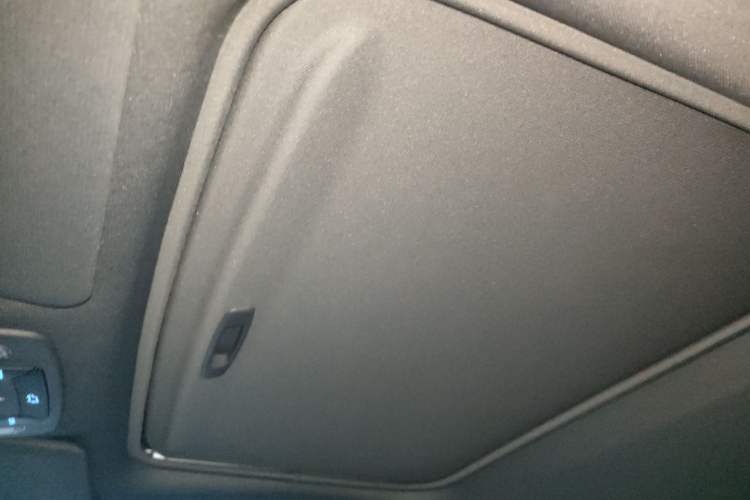 Used Toyota Sienna 2021 2.5L Hybrid Premium Edition
