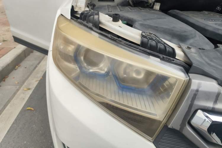 Used Lifan Auto Myway 2017 1.8L Automatic Luxury Model Right Front Headlight