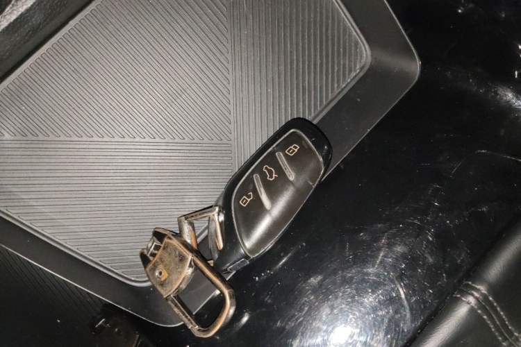 Used Roewe i5 2021 1.5L Manual Platinum Edition Vehicle Key