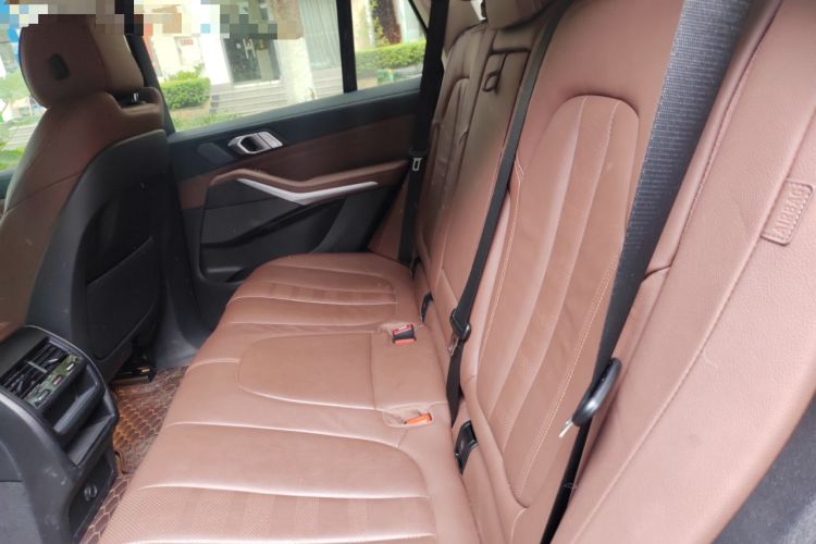 Used BMW X5 2020 xDrive30i M Sport Package Left Rear Seat