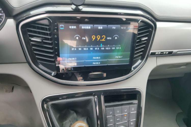 Used JAC Refine M4 2017 1.9T Diesel Manual Luxury Model Audio And AC Panel