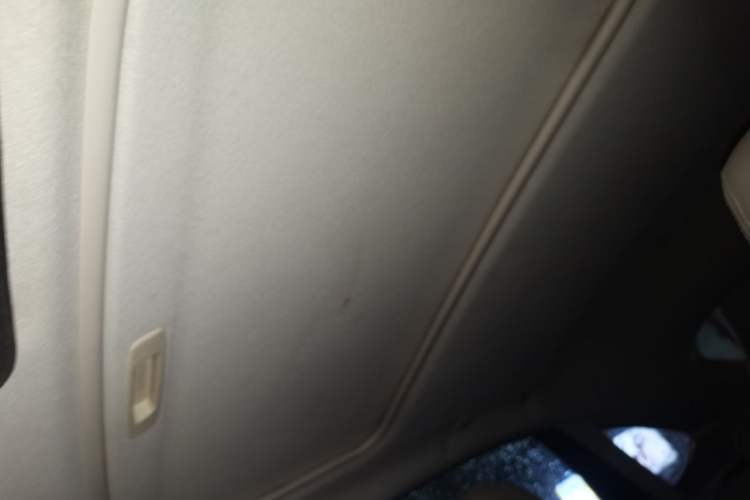 Used Ford Focus 2011 Hatchback 1.8L Automatic Fashion Edition Headliner