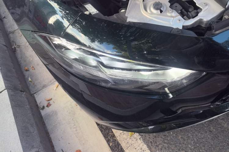 Used Mercedes-Benz CLS 2023 CLS 300 Luxury Model Right Front Headlight