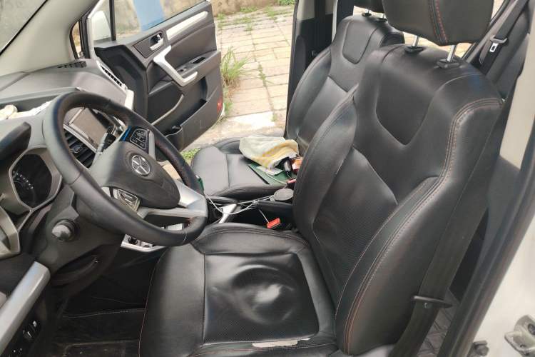 Used JAC Group Refine S3 2014 1.5L Manual Luxury Smart Model
