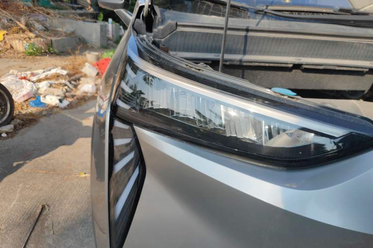 Used AION Y 2021 70 Intelligent Edition Right Front Headlight