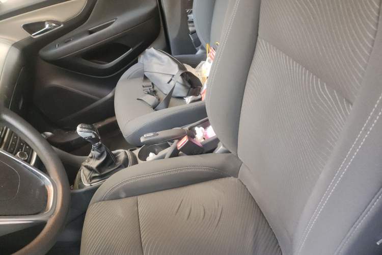 Used Buick Encore 2013 1.4T Manual Two-Wheel Drive Entry Model
