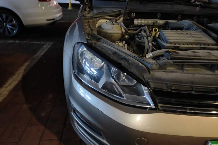 Used Volkswagen Golf 2014 1.4TSI Automatic Luxury Model
