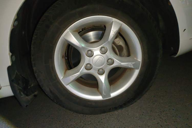 Used Geely Auto Emgrand 2014 Hatchback 1.5L Manual Fashion Edition