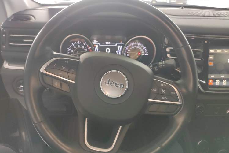 Used Jeep Grand Commander 2018 2.0T Four-Wheel Drive Enjoyment Version China V
