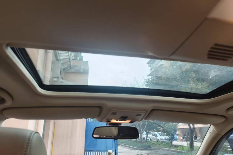 Used BMW 3 Series 2010 320i Luxury Model
