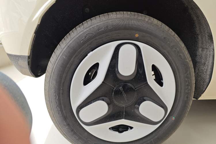 Used Geely Galaxy Panda 2025 210 km – Yuanqi Bear