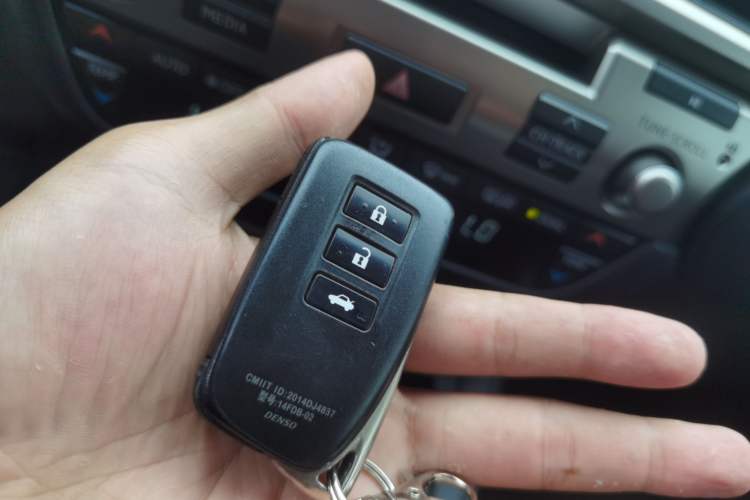 Used Lexus ES 2015 200 Elite Edition Interior 1