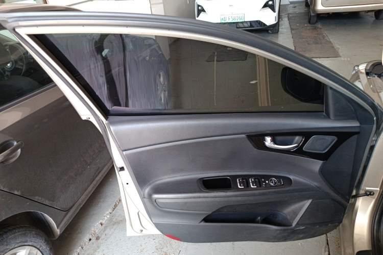 Used Kia K3 (Kai Shen) 2017 1.8L Automatic DLX