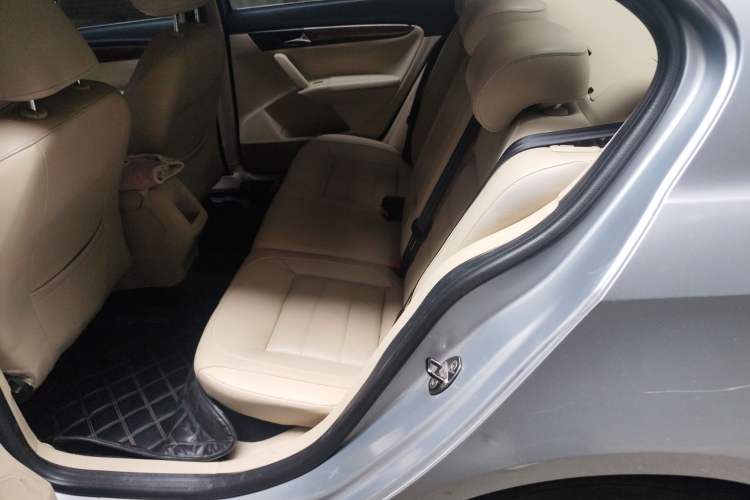 Used Volkswagen Lavida 2013 Restyled Classic 1.6L Automatic Comfort Edition