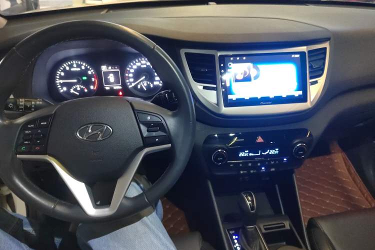 Used Hyundai Tucson 2015 1.6T Dual-Clutch Two-Wheel-Drive Smart Model
