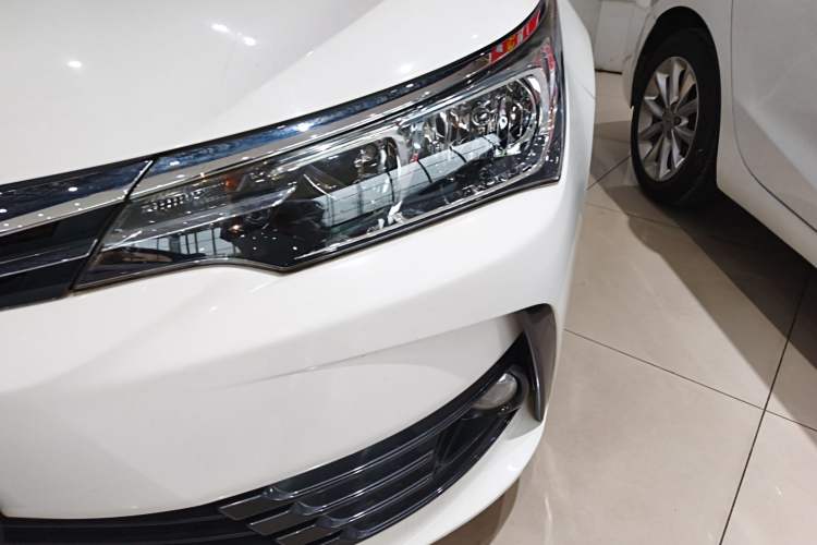 Used Toyota Corolla 2017 Revised Version 1.2T S-CVT GL Left Front Headlight