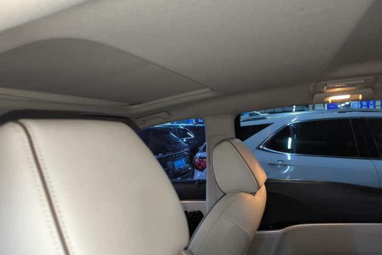 Used Buick GL8 2020 Land Business Class 652T Luxury Model
