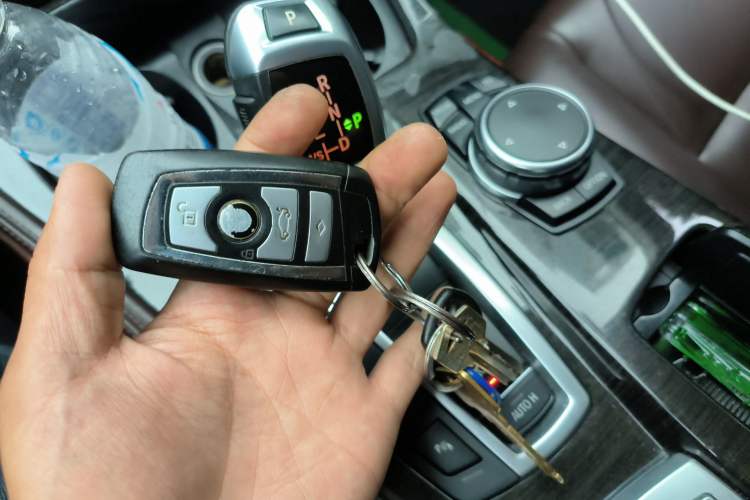 Used BMW 5 Series 2014 525Li Luxury Design Package
