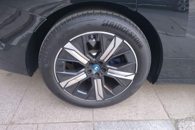 Used BMW iX 2022 xDrive40
