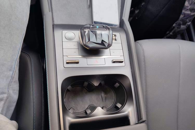 Used BYD Qin L 2025 DM-i Smart Drive 120KM Superior Model