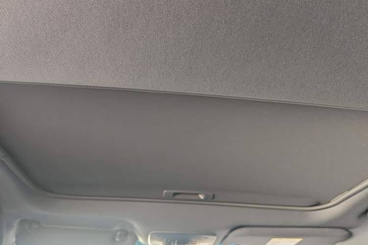 Used Toyota Avalon 2023 Dual-Engine 2.5L Luxury Edition