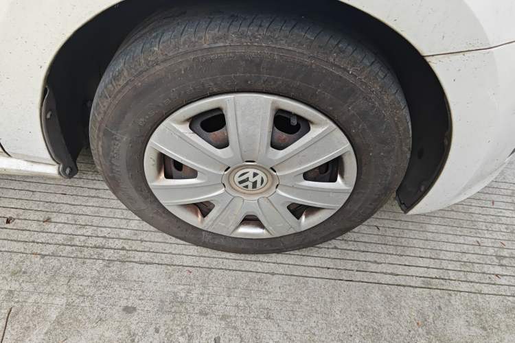 Used Volkswagen Polo 2013 1.4L Manual Fashion Edition