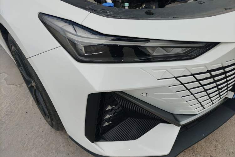 Used CHANGAN UNI-V 2022 1.5T Prestige Version