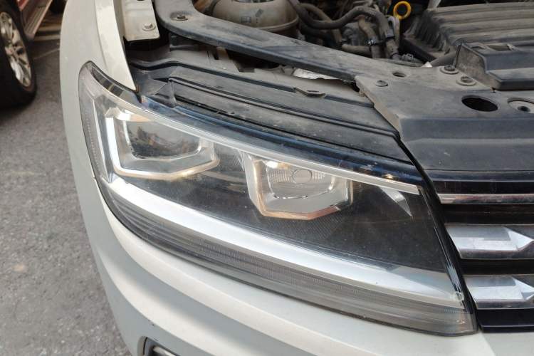 Used Volkswagen Tiguan L 2019 Revised Version 280TSI Automatic Two-Wheel Drive Panoramic Comfort Edition China VI Standard