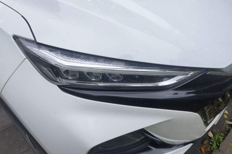 Used CHANGAN X7 PLUS 2024 1.5T Automatic Smart Enjoyment 5-Seater Right Front Headlight