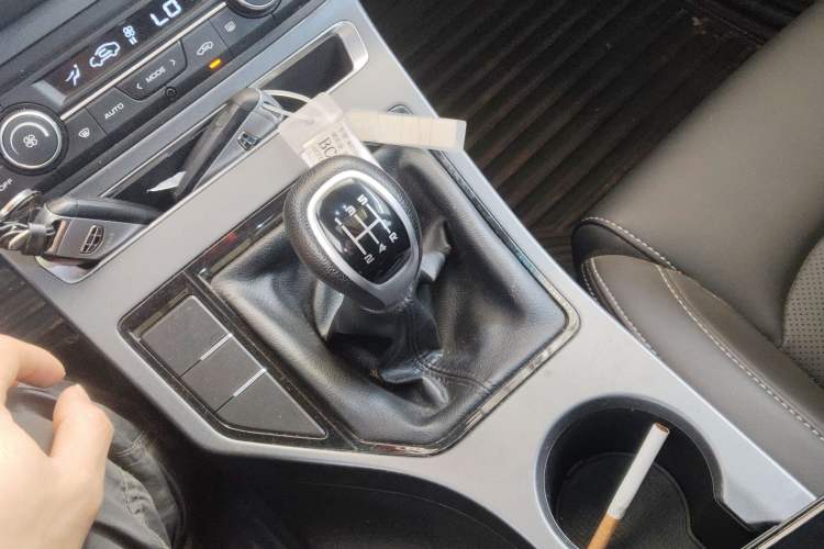 Used Geely Auto Vision S1 2018 1.5L Manual FENGXING Model