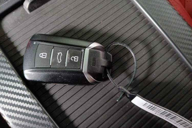Used Dongfeng Aeolus Yixuan 2021 230T Automatic Zuiying Knight Edition Vehicle Key