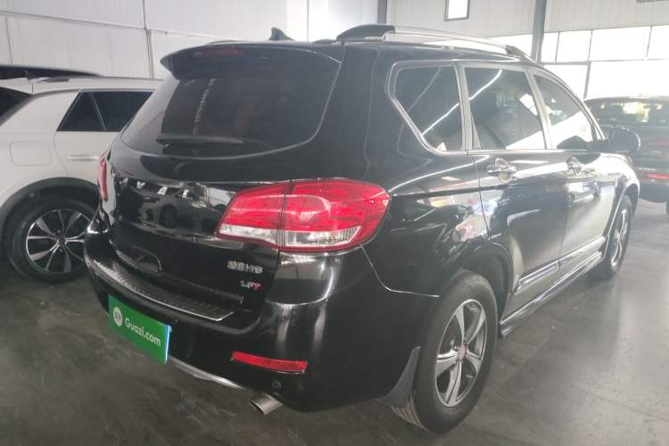 Used Haval H6 2013 Upgraded Model 1.5T Manual Two-Wheel Drive Elite Version
