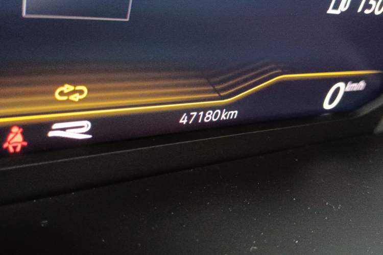 Used Volkswagen Tiguan L 2023 Restyled 330TSI Automatic Two-Wheel Drive R-Line Enhanced Comfort Version Odometer Close Up