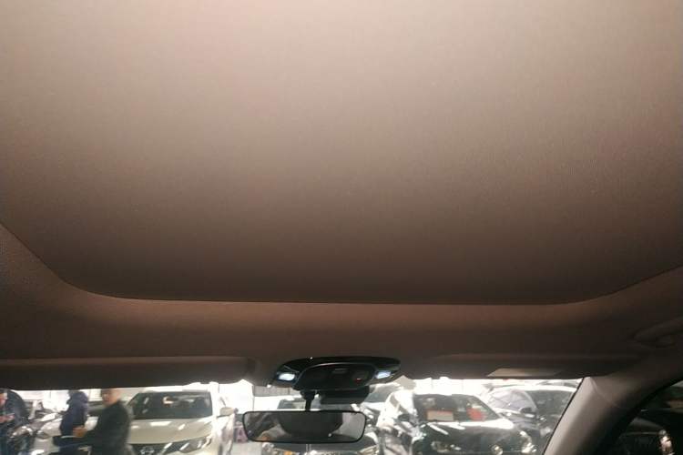 Used Hyundai ix35 2023 Musso 2.0L Deluxe Edition DLX
