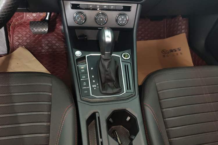 Used Volkswagen Lavida 2023 300TSI DSG Starry Full-Comfort Edition