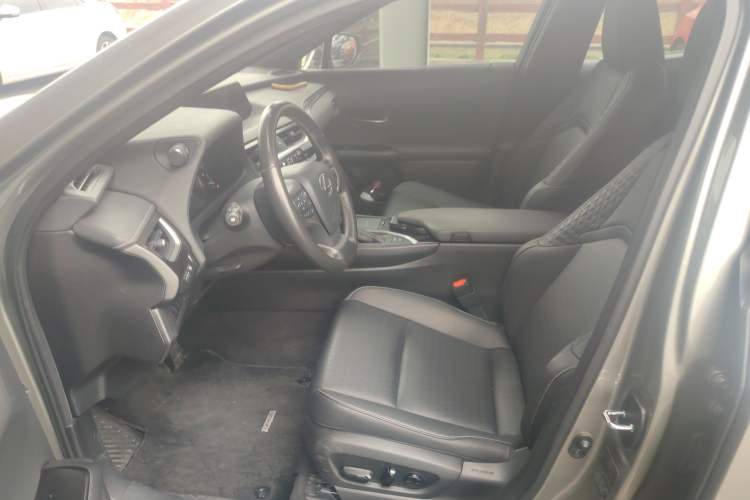 Used Lexus UX 2020 260h Explore & Adventure Edition