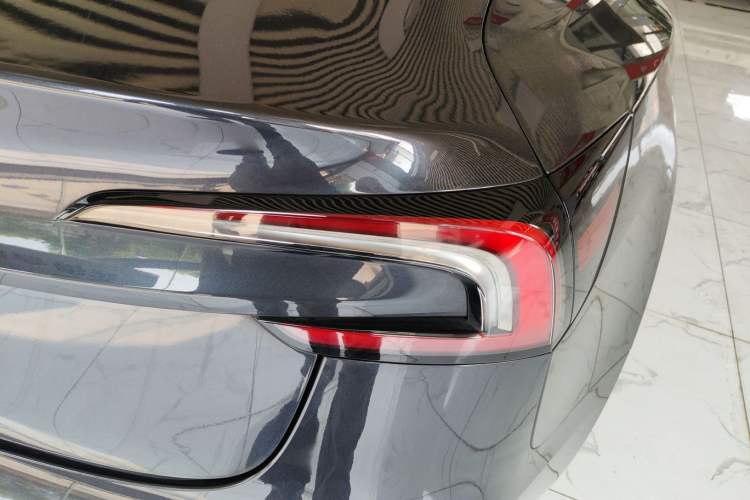 Used Tesla Model 3 2023 Rear-Wheel-Drive Version Right Rear Taillight