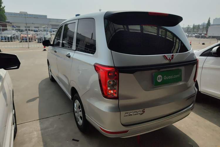 Used Wuling Hongguang 2021 1.5L S Standard Version LAR