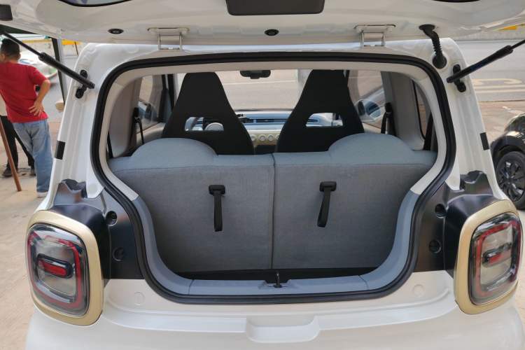 Used Bestune Pony 2024 170km Vitality Horse
