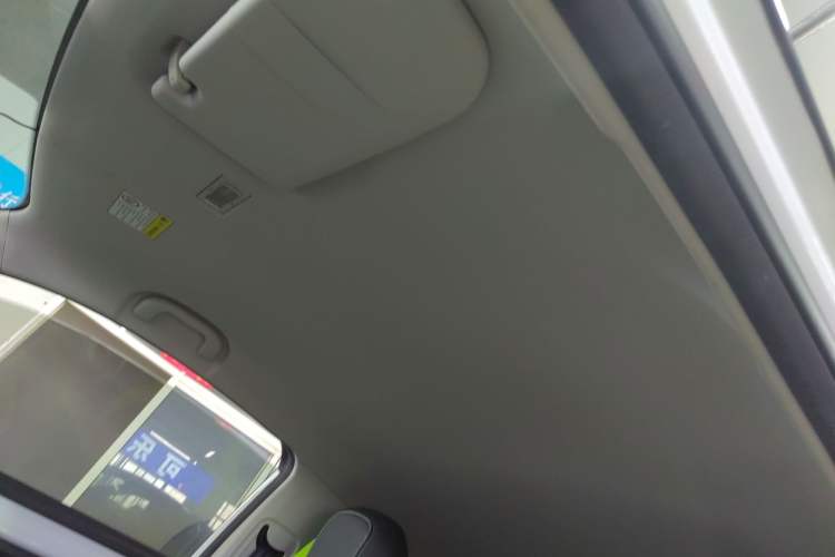 Used Roewe Clever 2021 302km Excellence Edition
