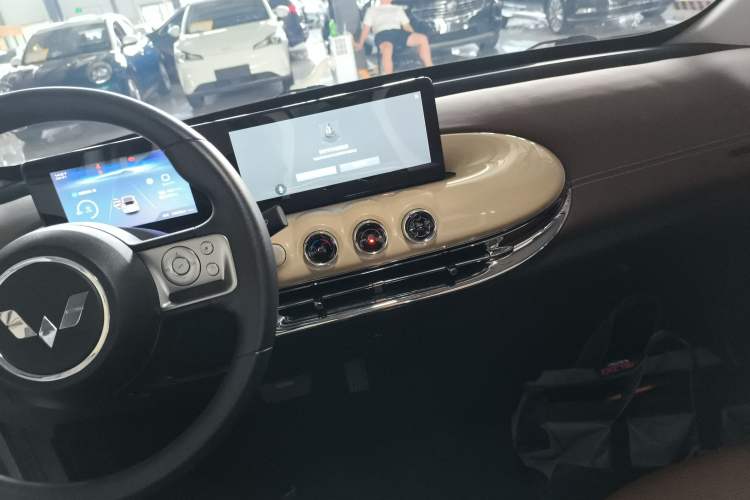 Used Wuling Bingo 2023 333km Enjoy+ Version