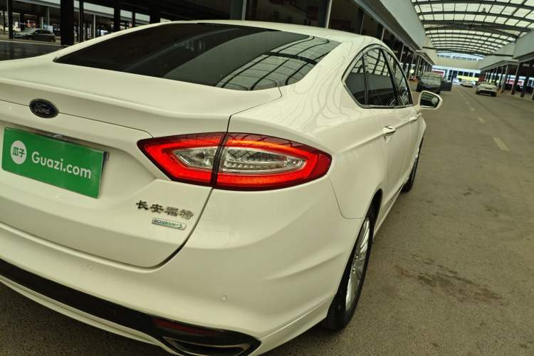 Used Ford Mondeo 2013 2.0L GTDi 200 Fashion Edition Exterior 3