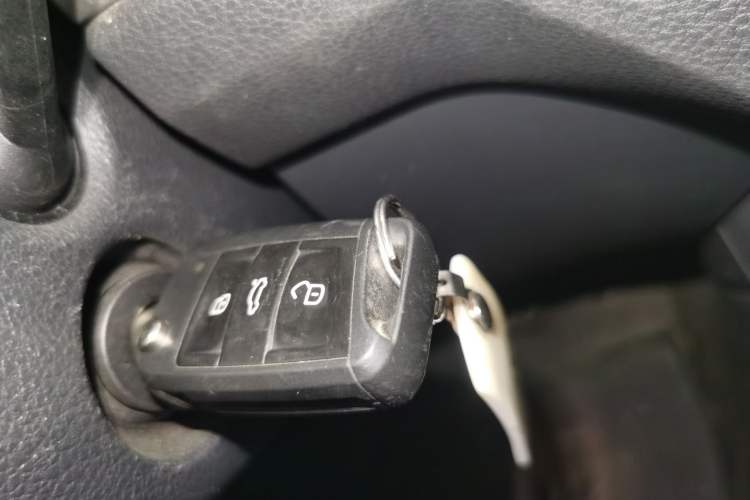 Used Volkswagen Touran 2016 Volkswagen Touran L 280TSI DSG Comfort Edition
