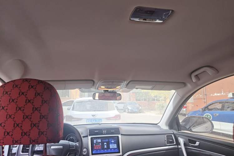 Used Haval M6 2019 1.5T Manual Two-Wheel Drive Urban Version China VI Standard
