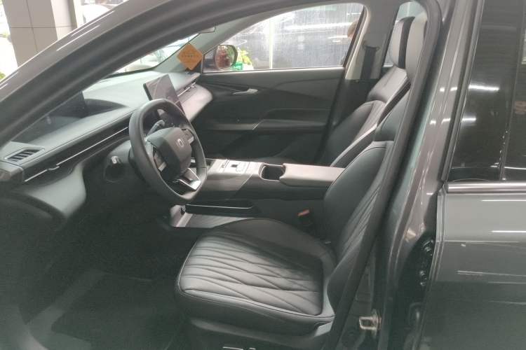 Used CHANGAN NEVO A05 2025 Truly Delicious Version 145 Excellence Edition Left Front Seat